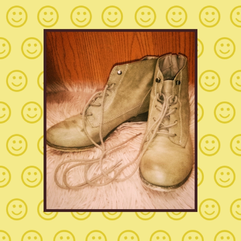 Jellypop ankle lace up boots